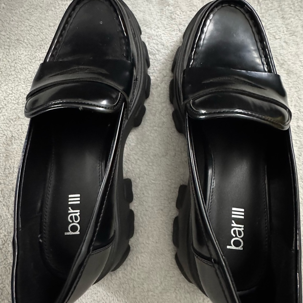 Women’s Bar III Black Leather platform Loafers Sleek Slip-Ons